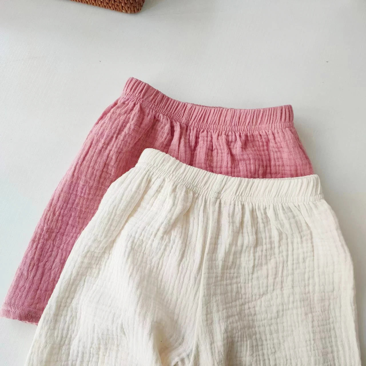 Mjuk andningsbar Capris Short för barn