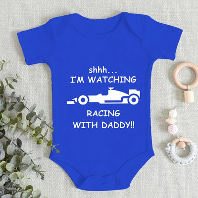 Strampler mit „I'm Watching Racing Daddy“-Aufdruck für Jungen